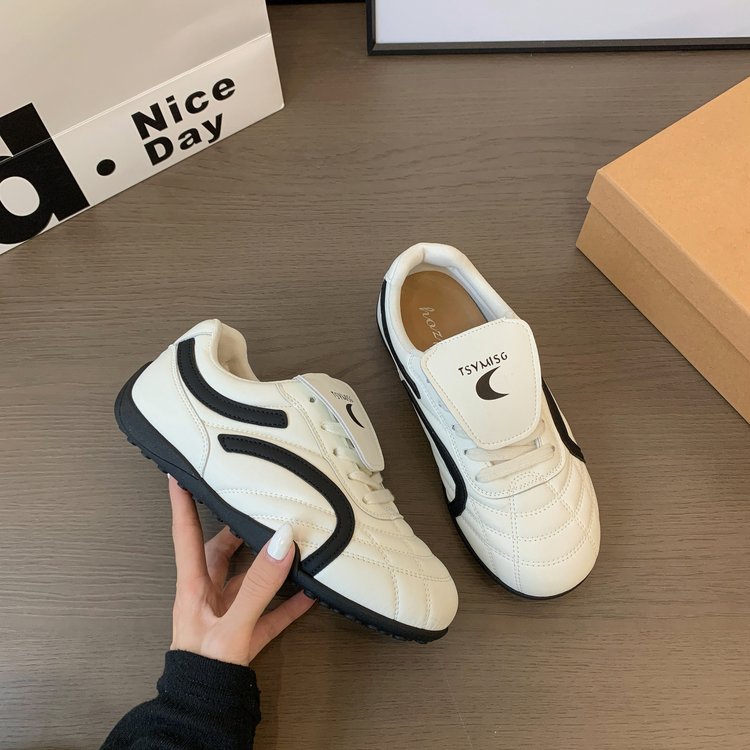 Men's Sneakers & Casual Shoes